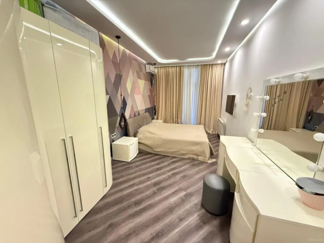 Kirayə verilir 3 otaqlı mənzil 110 m²