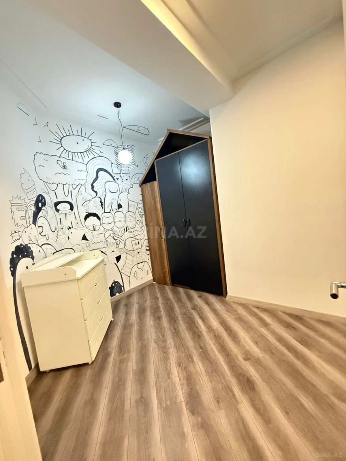Kirayə verilir 3 otaqlı mənzil 110 m²