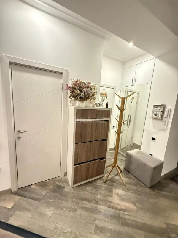 Kirayə verilir 3 otaqlı mənzil 110 m²