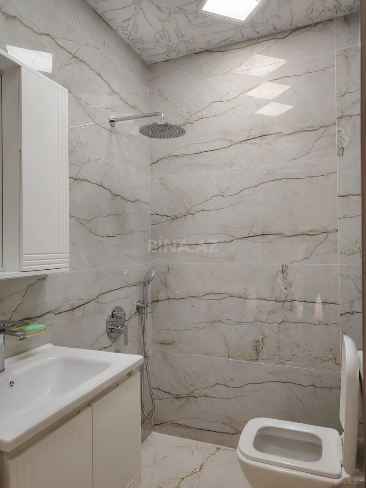 Kirayə verilir 3 otaqlı mənzil 96 m²