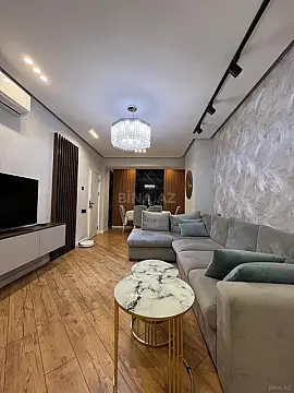 Satılır 3 otaqlı mənzil 82 m² — Bakı, Həzi Aslanov qəs. 3 otaq 82.00 m²