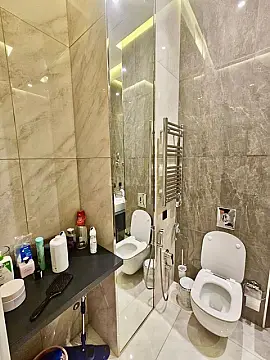 Satılır 2 otaqlı mənzil 84 m²