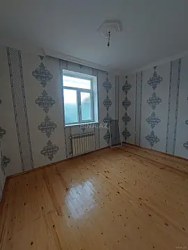 Satılır 4 otaqlı həyət evi 100 m²