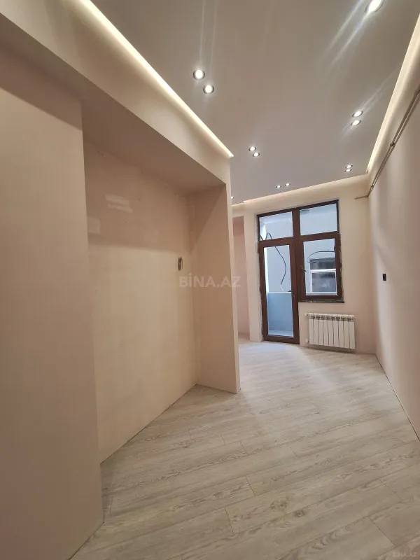 Satılır 2 otaqlı mənzil 70 m²