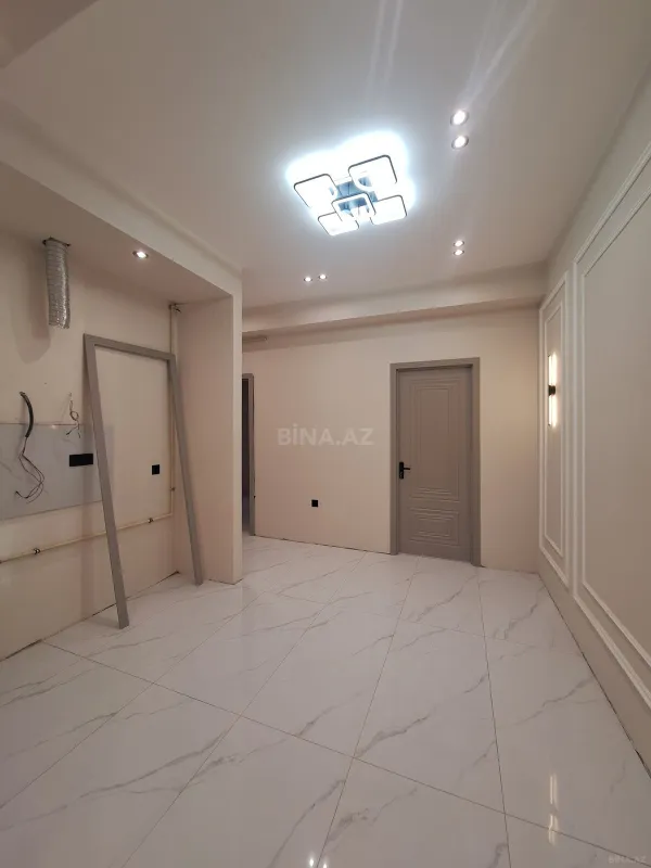Satılır 2 otaqlı mənzil 70 m²