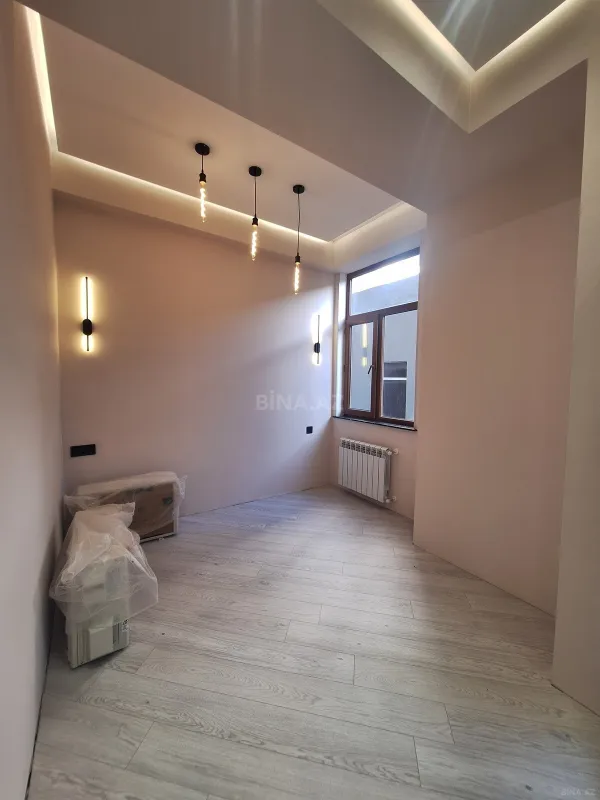 Satılır 2 otaqlı mənzil 70 m²