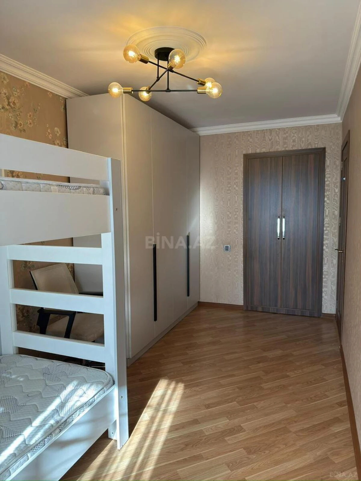 Kirayə verilir 3 otaqlı mənzil 80 m²