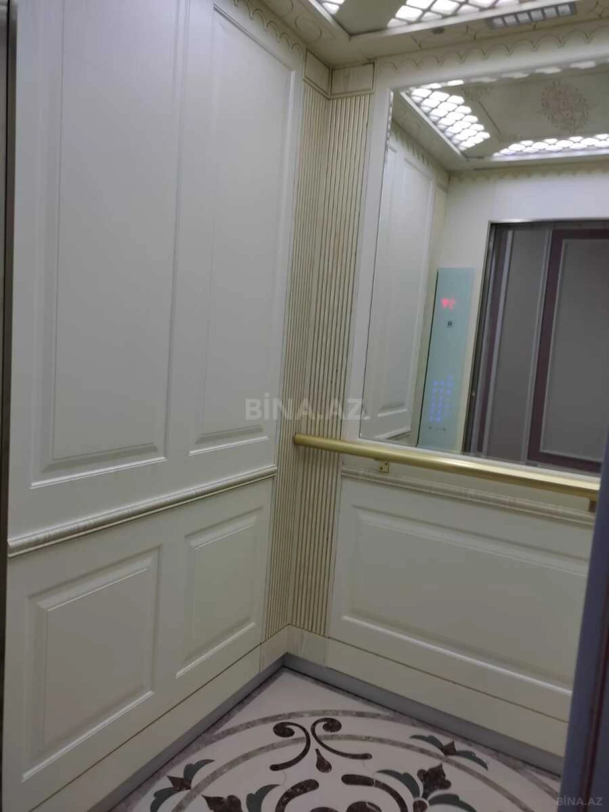 Kirayə verilir 2 otaqlı mənzil 75 m²