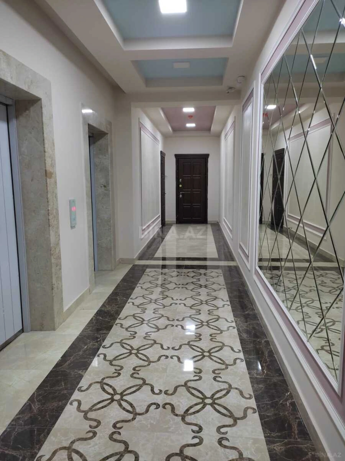 Kirayə verilir 2 otaqlı mənzil 75 m²