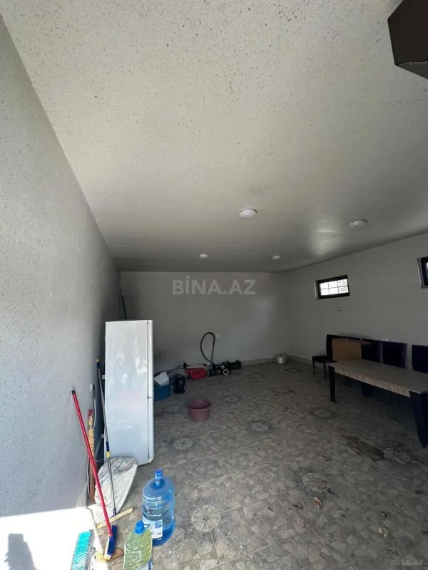 Satılır 6 otaqlı həyət evi 240 m²
