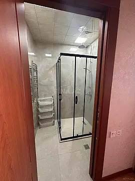 Kirayə verilir 2 otaqlı mənzil 86 m²