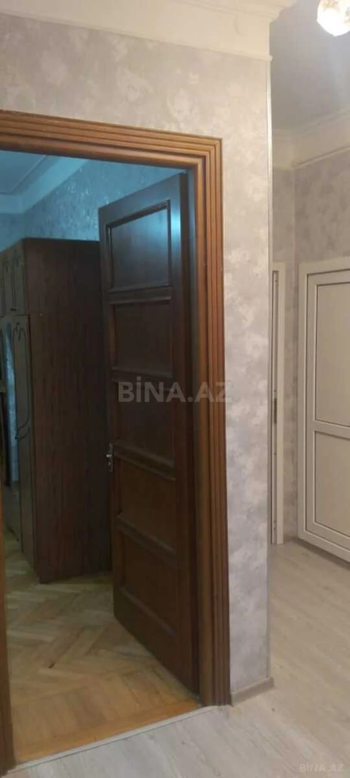 Kirayə verilir 2 otaqlı mənzil 65 m²