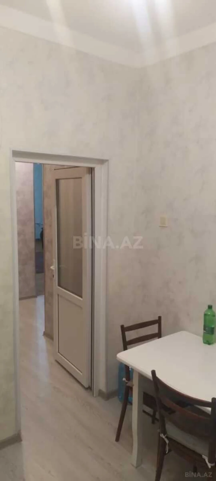 Kirayə verilir 2 otaqlı mənzil 65 m²