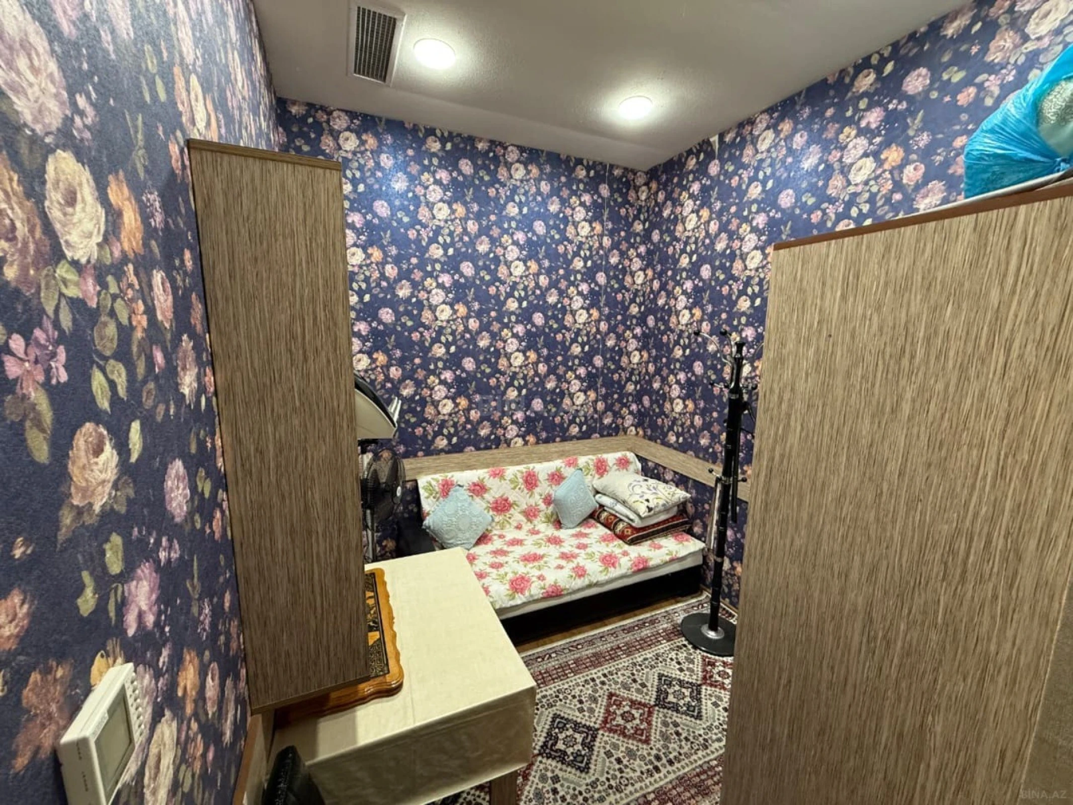 Satılır obyekt 580 m²