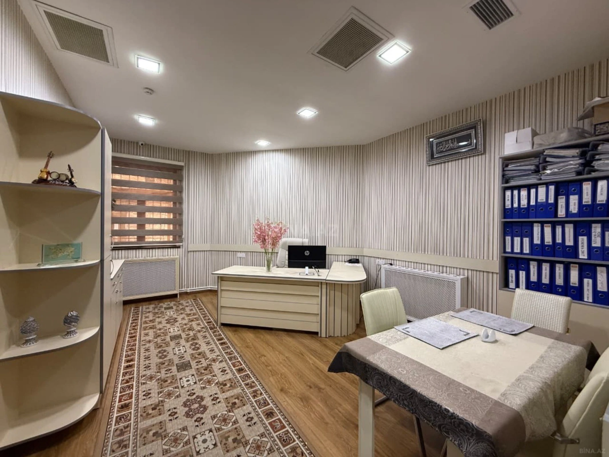 Satılır obyekt 580 m²