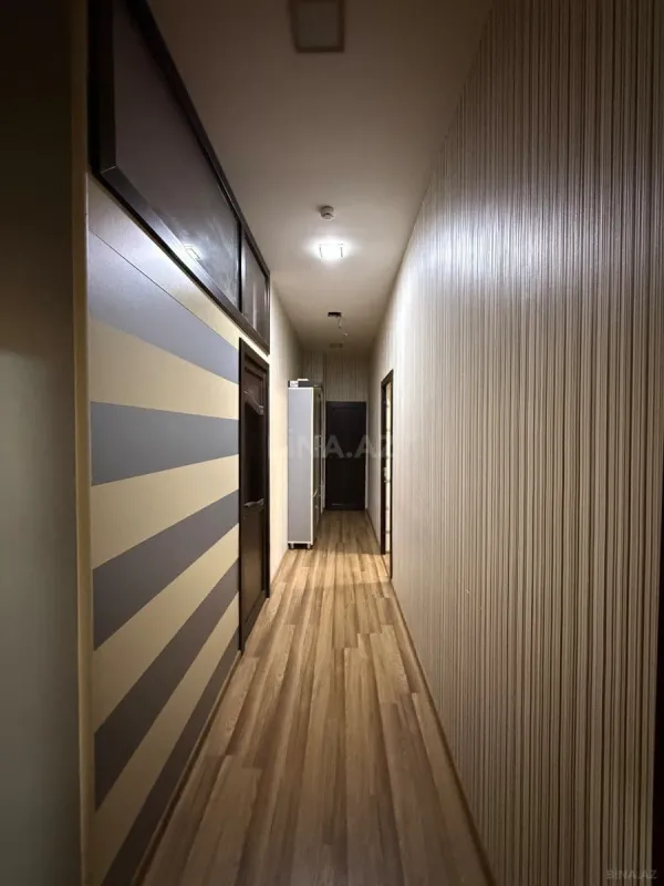 Satılır obyekt 580 m²