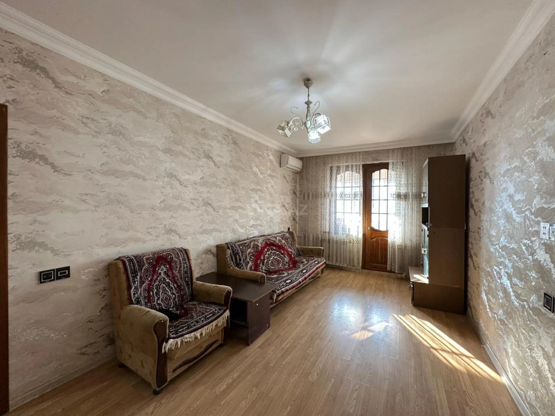 Satılır 2 otaqlı mənzil 60 m²