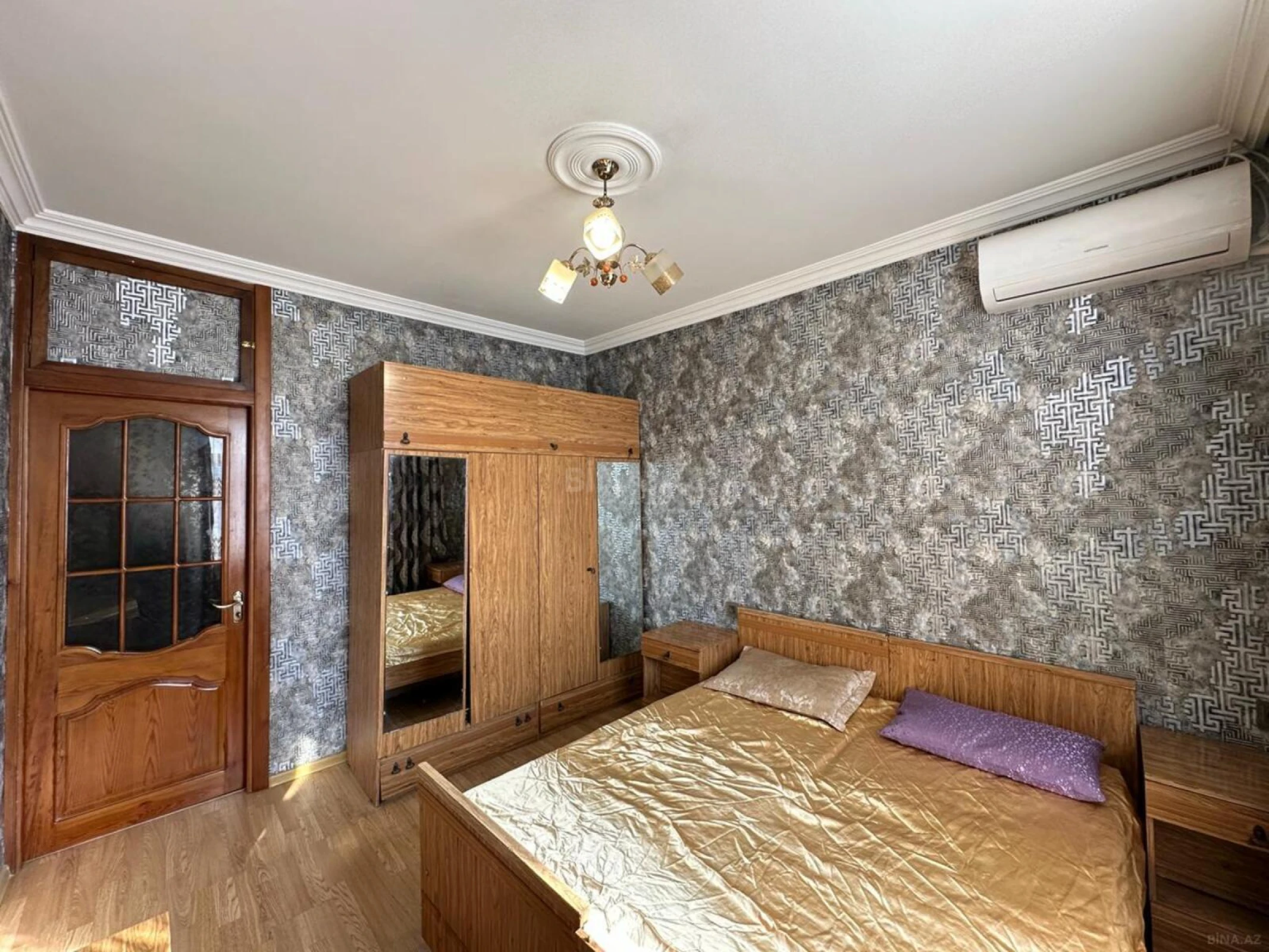 Satılır 2 otaqlı mənzil 60 m²