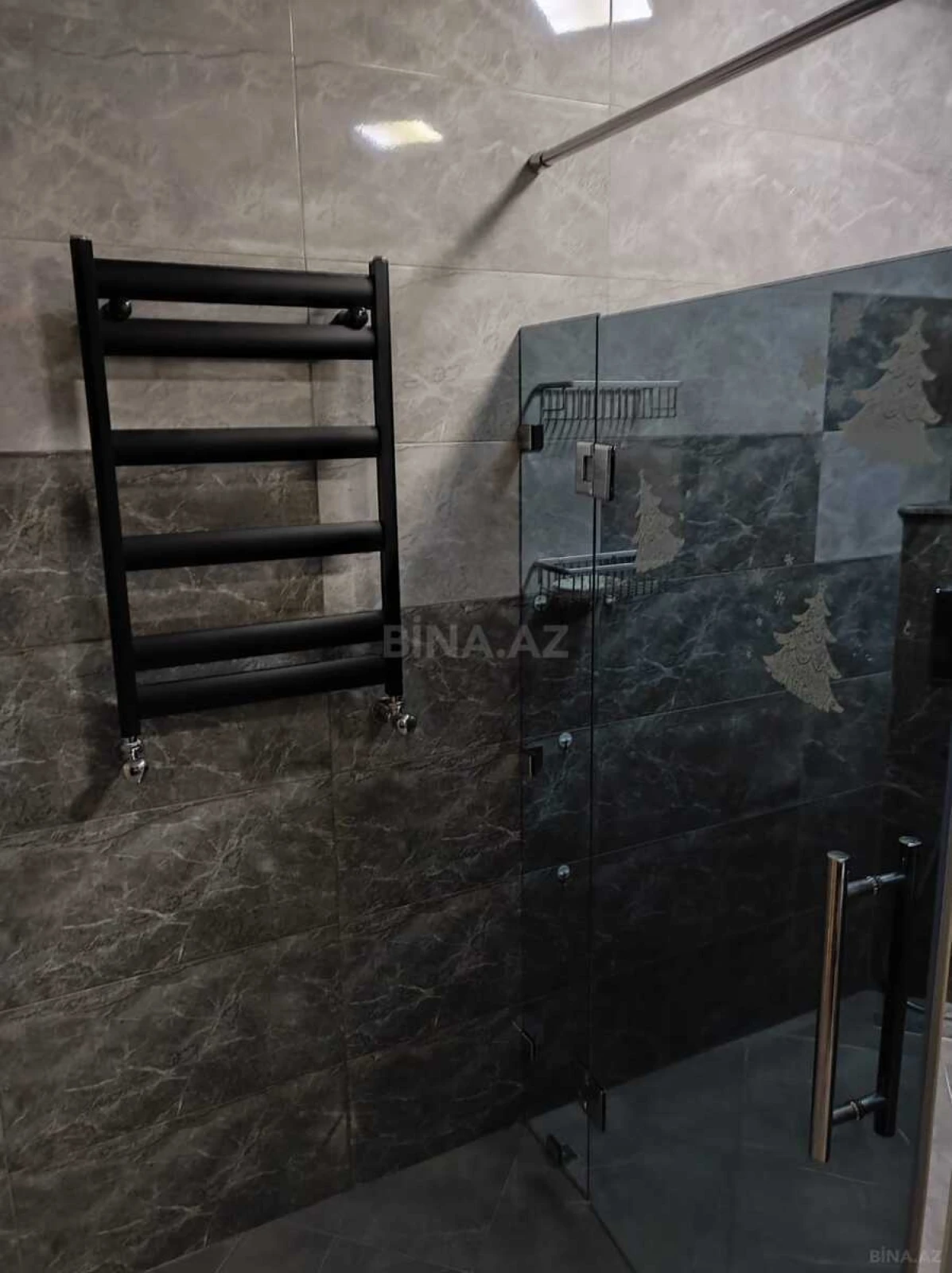 Kirayə verilir 4 otaqlı mənzil 160 m²