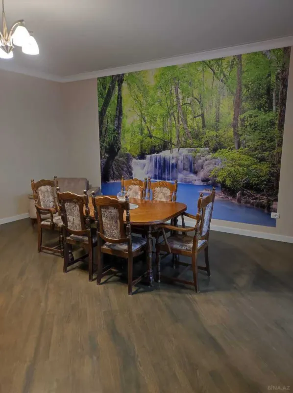 Kirayə verilir 4 otaqlı mənzil 160 m²