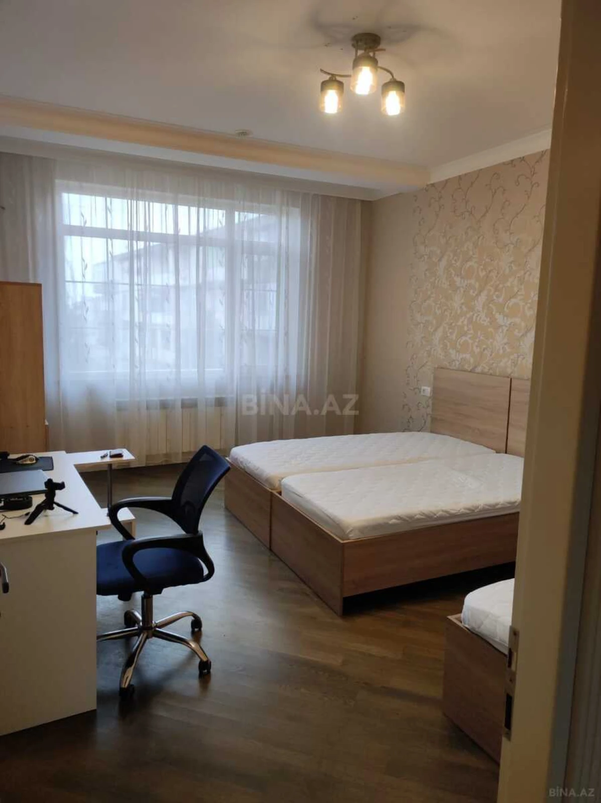 Kirayə verilir 4 otaqlı mənzil 160 m²