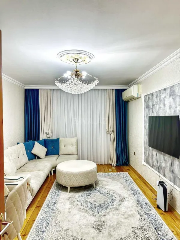 Satılır 3 otaqlı mənzil 75 m²