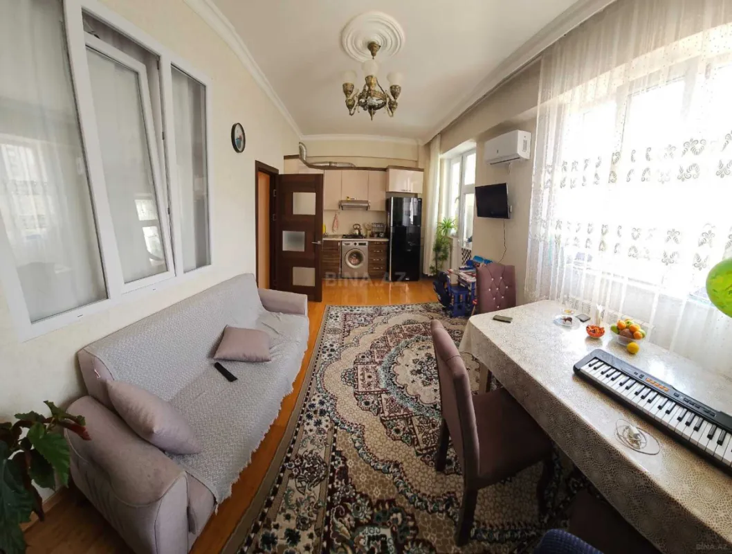 Satılır 2 otaqlı mənzil 45 m²