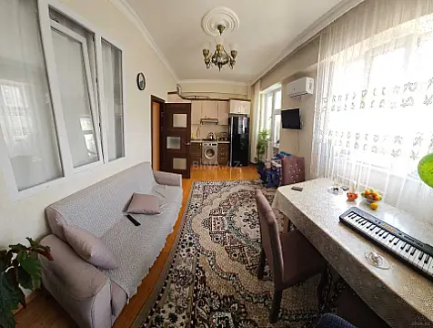 Satılır 2 otaqlı mənzil 45 m² — Bakı, Yeni Günəşli 2 otaq 45.00 m²