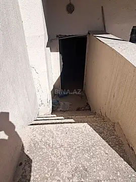 Satılır 4 otaqlı ofis 86 m²