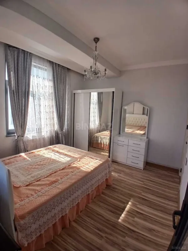 Kirayə verilir 2 otaqlı mənzil 60 m²