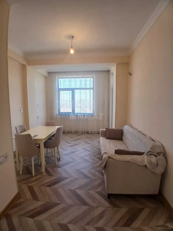 Kirayə verilir 2 otaqlı mənzil 60 m²