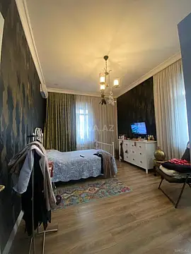 Satılır 4 otaqlı mənzil 160 m²