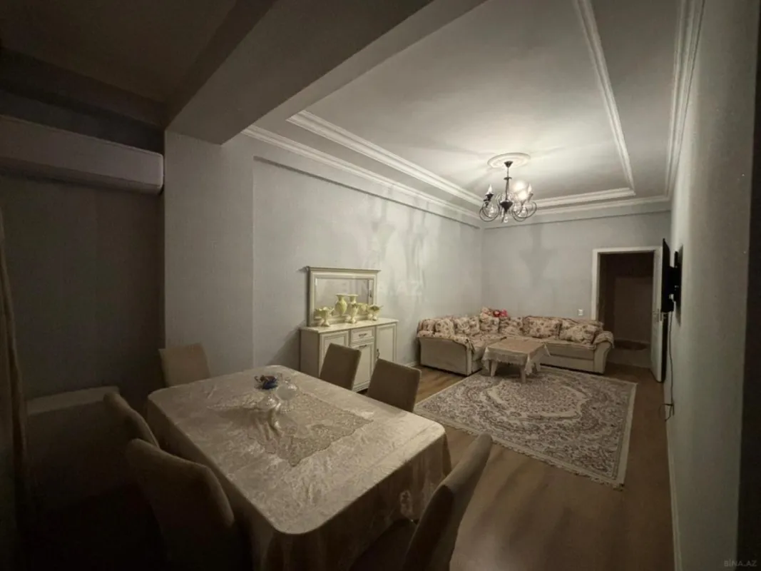 Satılır 2 otaqlı mənzil 74 m²