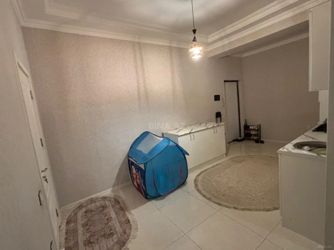 Satılır 2 otaqlı mənzil 74 m²