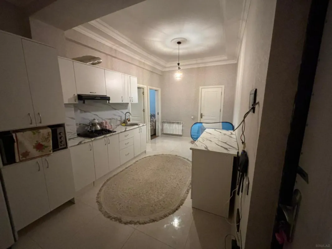 Satılır 2 otaqlı mənzil 74 m²