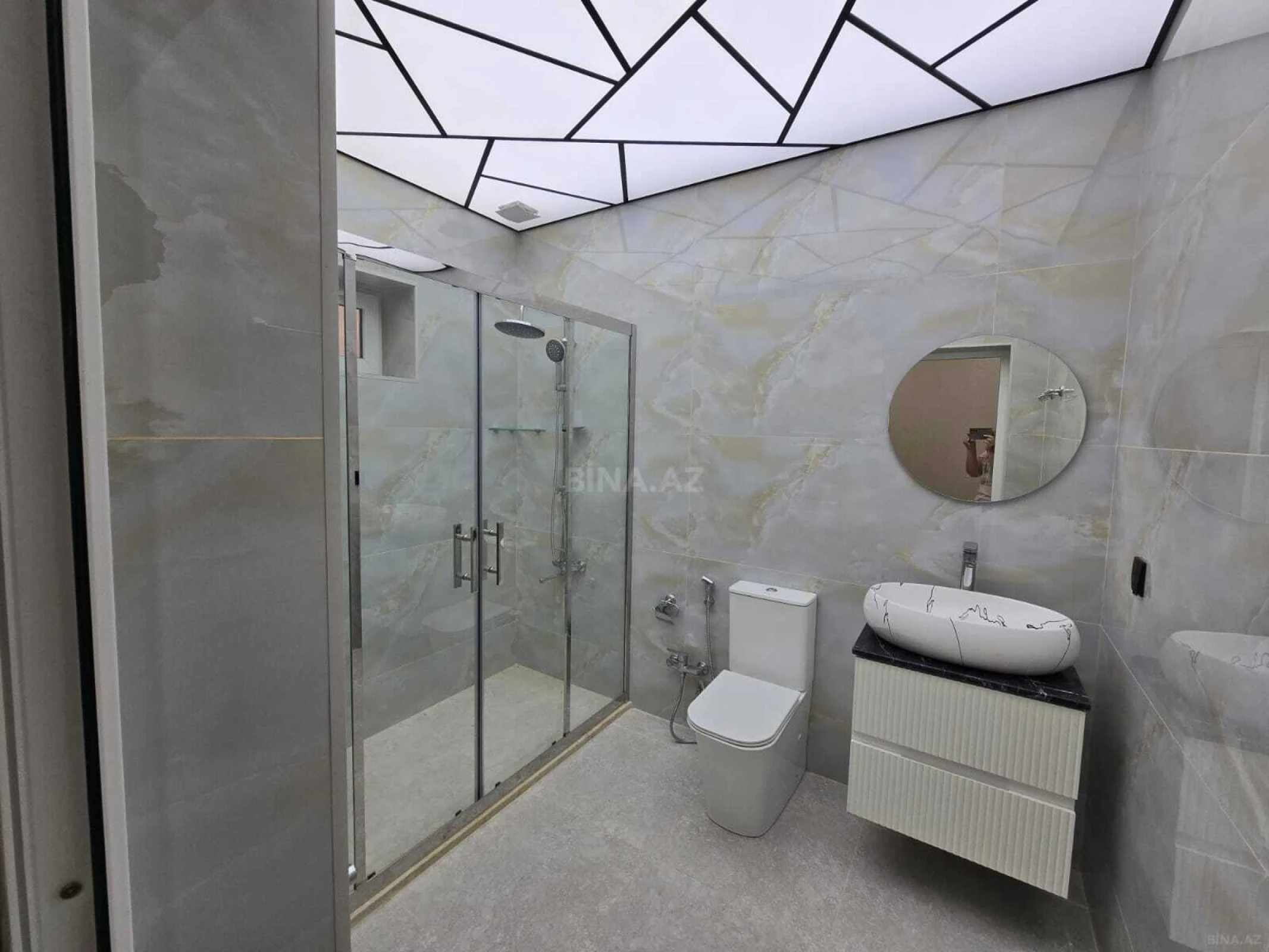 Satılır 4 otaqlı həyət evi 145 m²