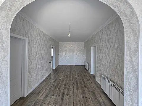 Satılır 4 otaqlı həyət evi 145 m²