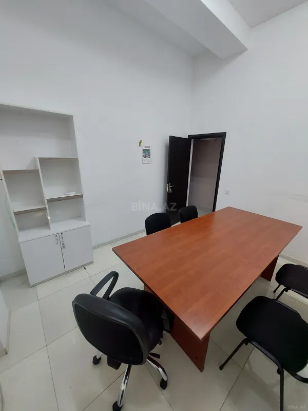 Kirayə verilir 1 otaqlı ofis 12 m²