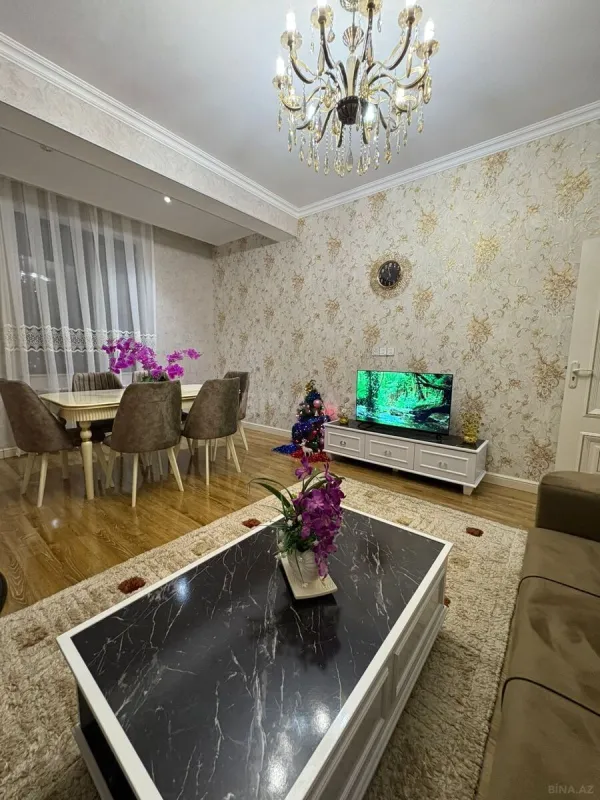 Kirayə verilir 2 otaqlı mənzil 85 m²