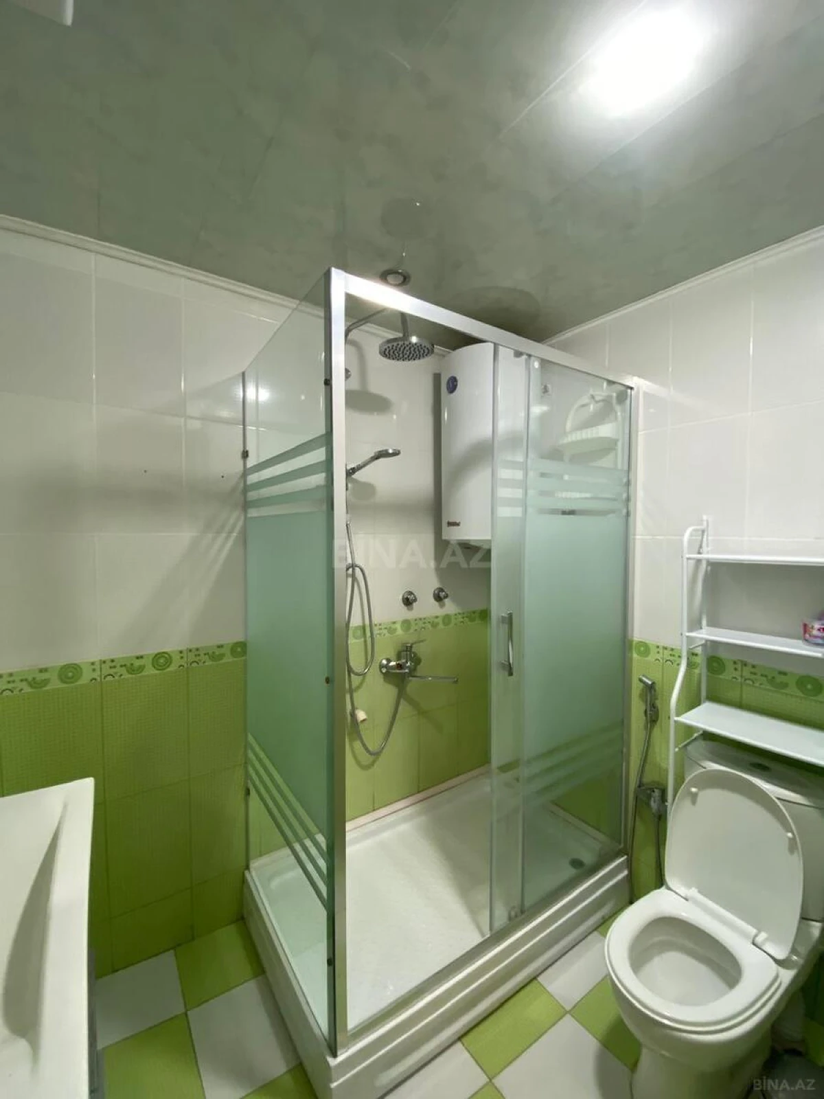 Kirayə verilir 2 otaqlı mənzil 85 m²