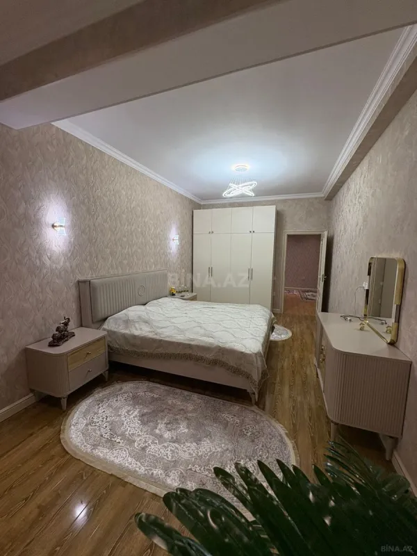 Kirayə verilir 2 otaqlı mənzil 85 m²