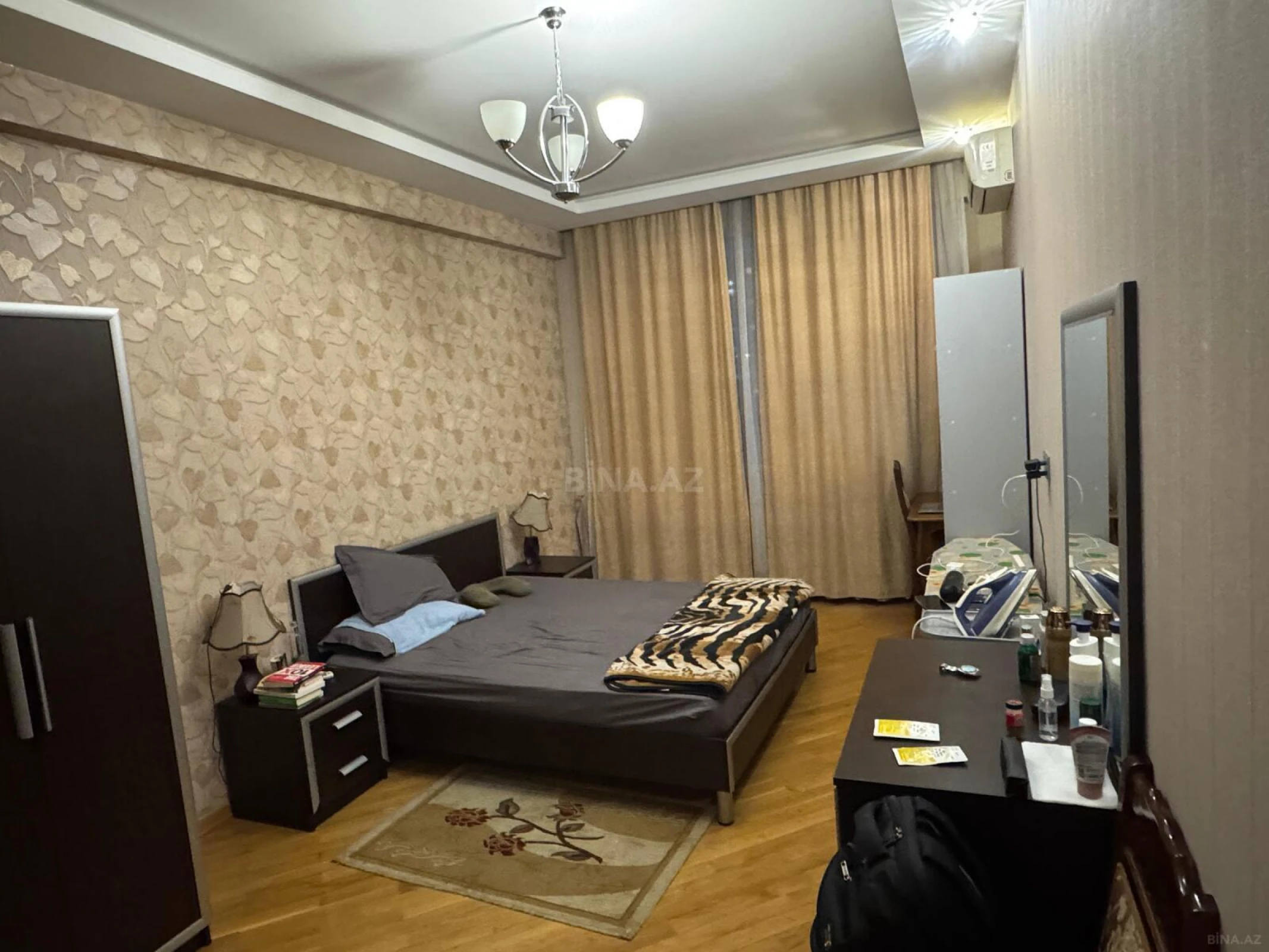 Kirayə verilir 2 otaqlı mənzil 125 m²