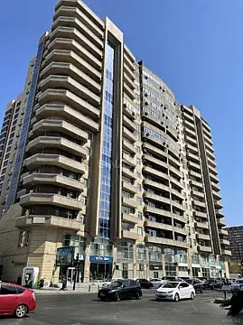 Kirayə verilir 2 otaqlı mənzil 125 m² — Bakı, Xətai m/s yanı 2 otaq 125.00 m²