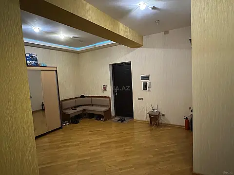 Kirayə verilir 2 otaqlı mənzil 125 m²