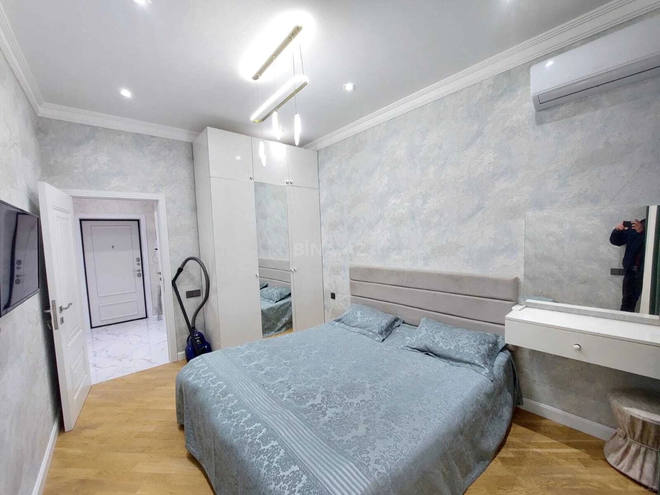 Kirayə verilir 2 otaqlı mənzil 65 m²