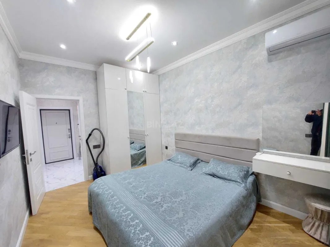 Kirayə verilir 2 otaqlı mənzil 65 m²