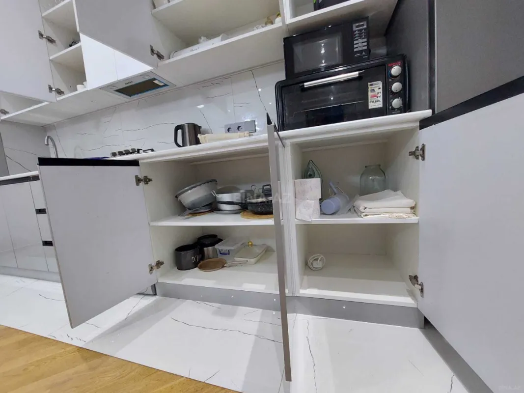 Kirayə verilir 2 otaqlı mənzil 65 m²