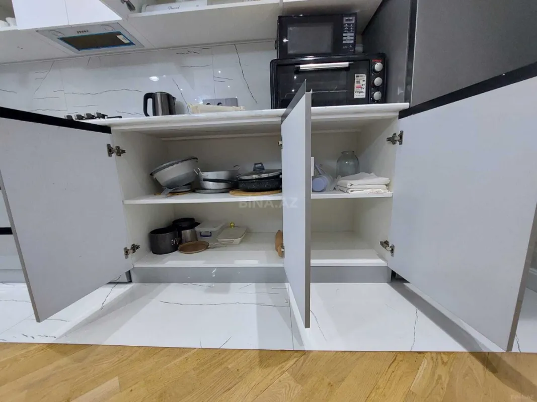 Kirayə verilir 2 otaqlı mənzil 65 m²