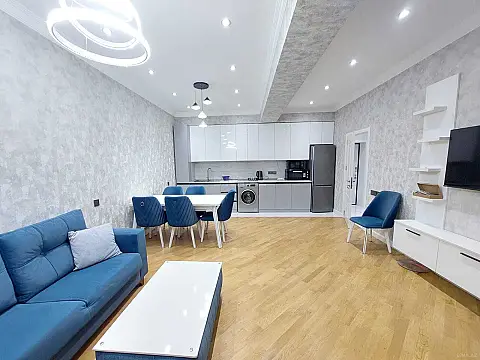 Kirayə verilir 2 otaqlı mənzil 65 m²