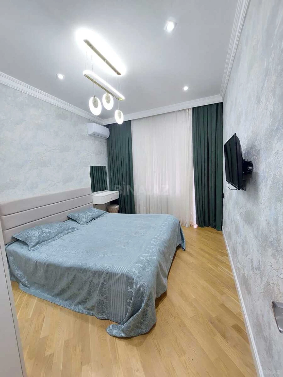 Kirayə verilir 2 otaqlı mənzil 65 m²